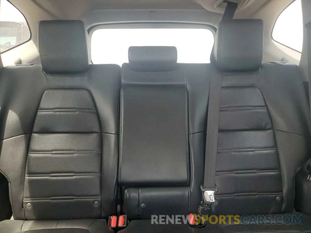10 Photograph of a damaged car 7FARW1H93KE007306 HONDA CRV 2019