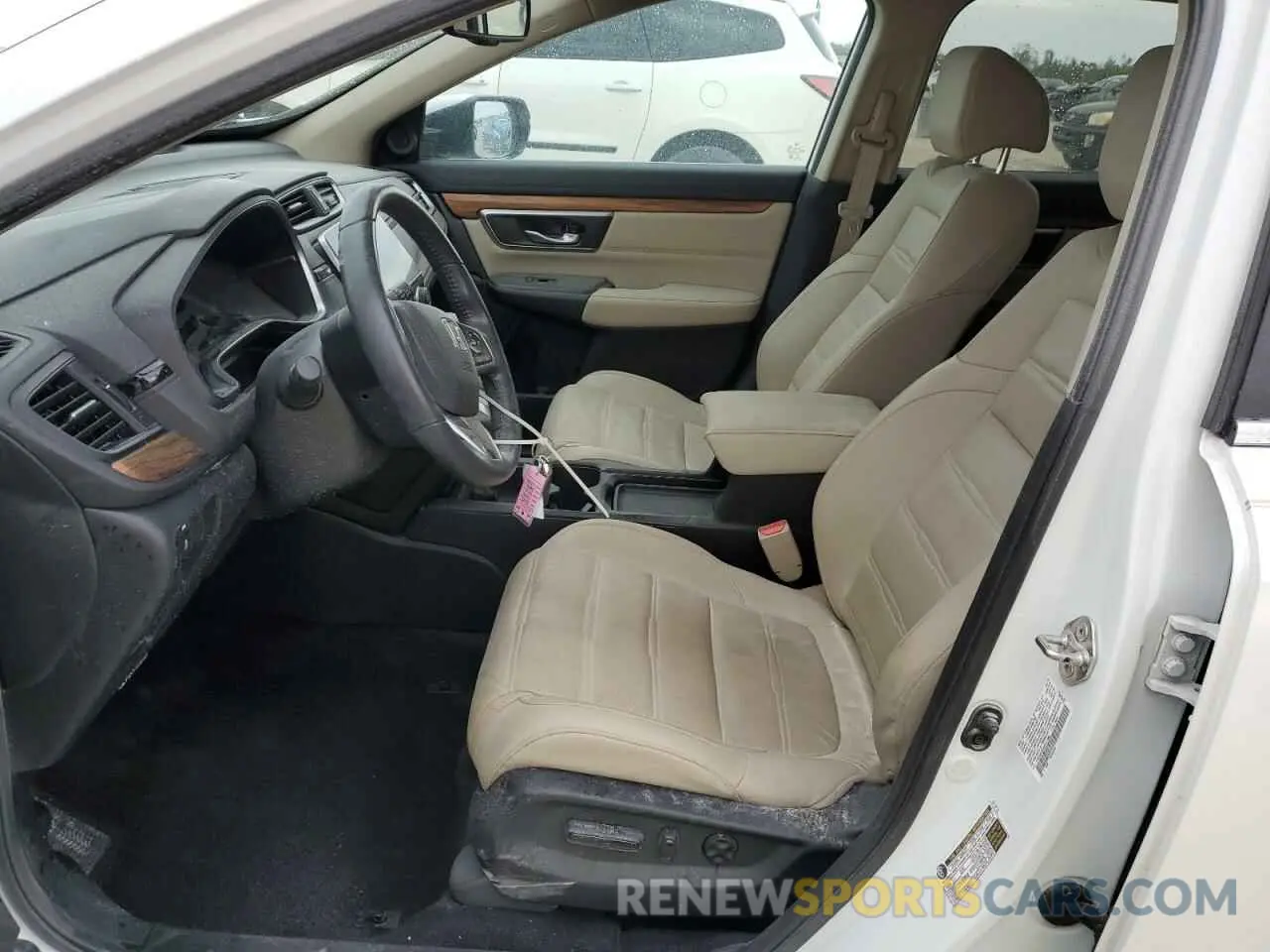 7 Photograph of a damaged car 7FARW1H94KE011980 HONDA CRV 2019