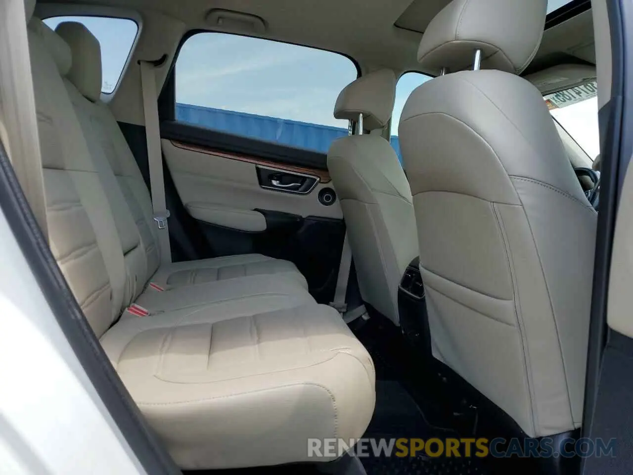 11 Photograph of a damaged car 7FARW1H9XKE005200 HONDA CRV 2019