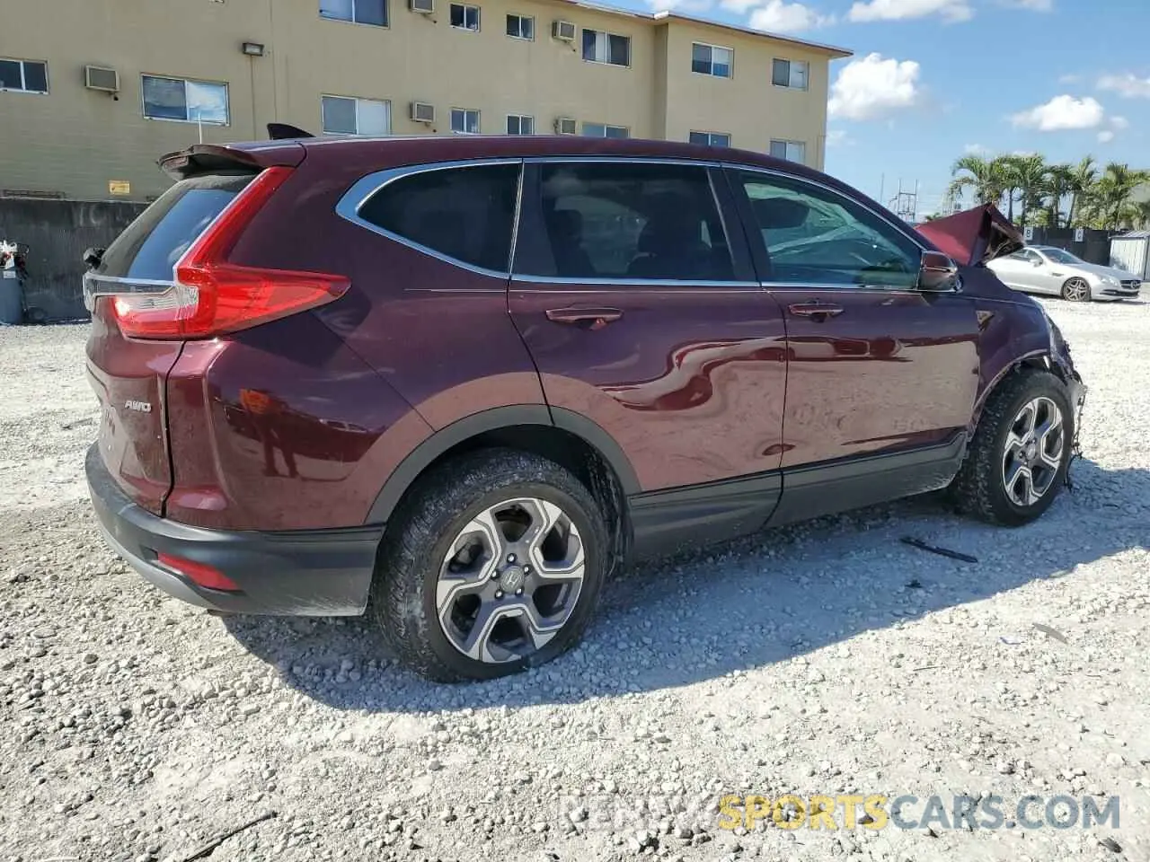 3 Photograph of a damaged car 7FARW2H51KE062419 HONDA CRV 2019