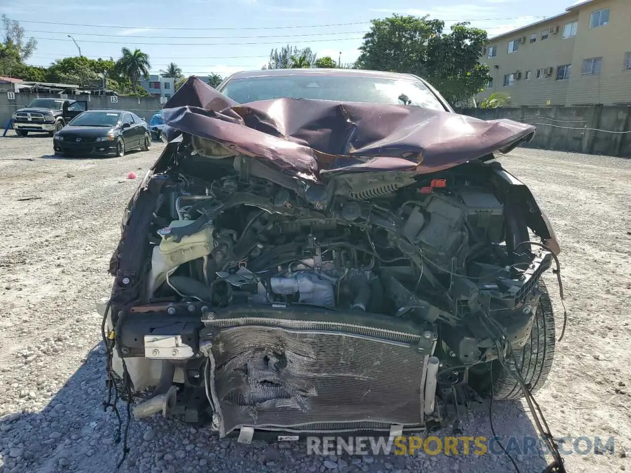5 Photograph of a damaged car 7FARW2H51KE062419 HONDA CRV 2019