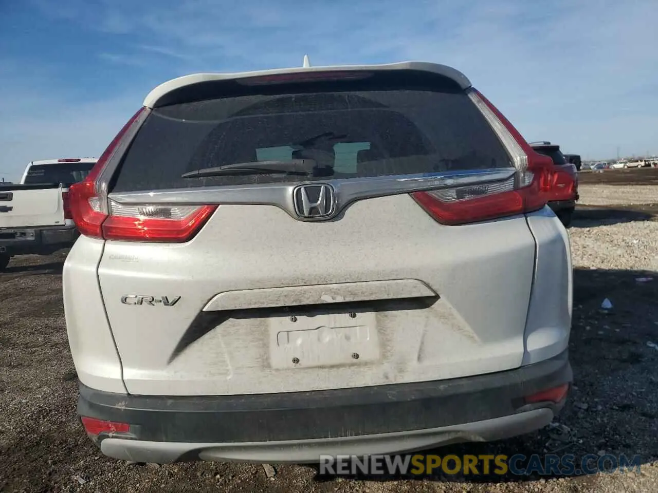 6 Photograph of a damaged car 7FARW2H52KE013147 HONDA CRV 2019