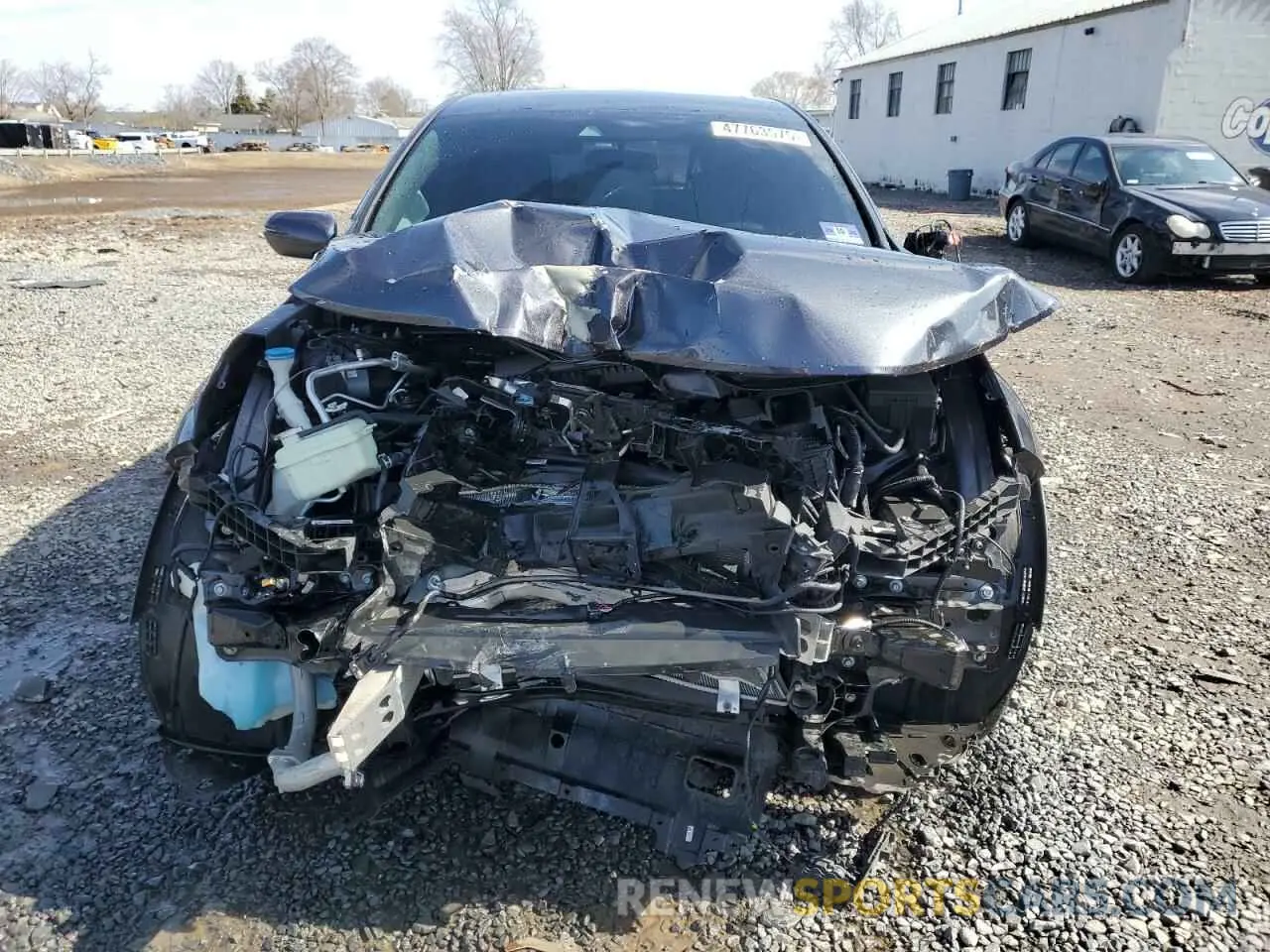 5 Photograph of a damaged car 7FARW2H52KE046410 HONDA CRV 2019