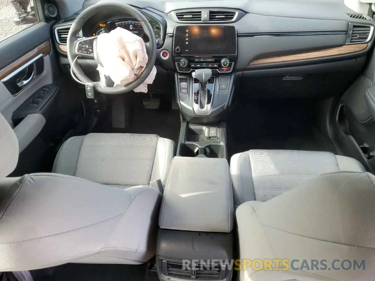 8 Photograph of a damaged car 7FARW2H52KE046410 HONDA CRV 2019