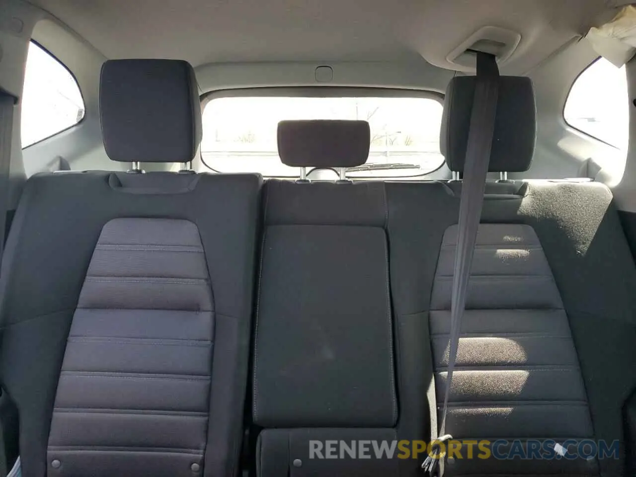 10 Photograph of a damaged car 7FARW2H53KE048764 HONDA CRV 2019