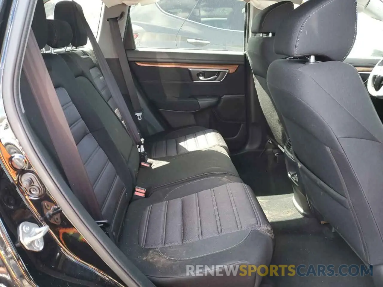 11 Photograph of a damaged car 7FARW2H53KE048764 HONDA CRV 2019