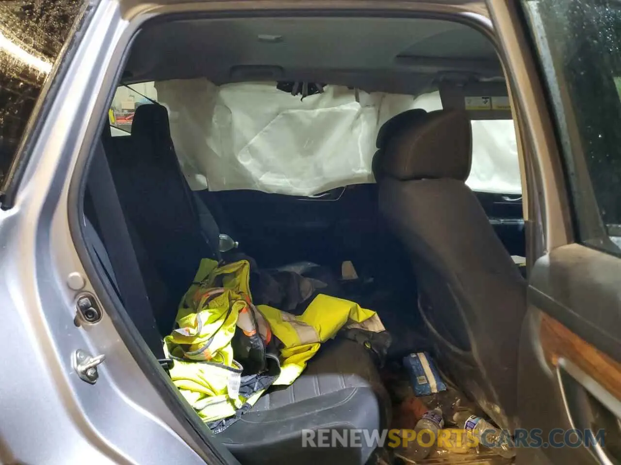 11 Photograph of a damaged car 7FARW2H54KE061040 HONDA CRV 2019