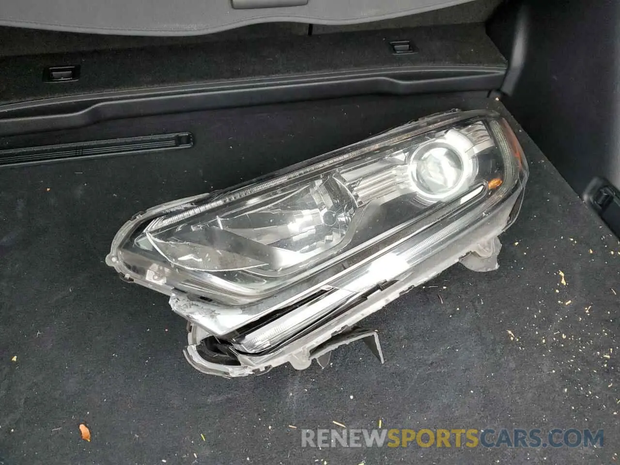 13 Photograph of a damaged car 7FARW2H55KE032002 HONDA CRV 2019