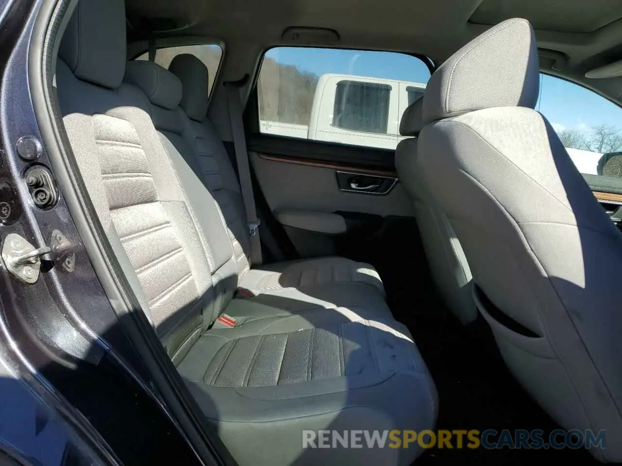 11 Photograph of a damaged car 7FARW2H56KE009747 HONDA CRV 2019