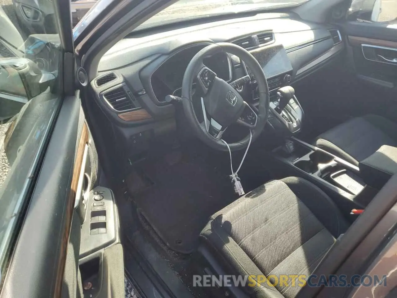 8 Photograph of a damaged car 7FARW2H56KE021266 HONDA CRV 2019