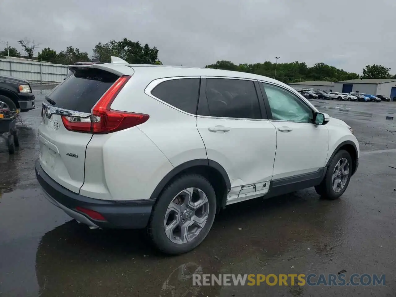 3 Photograph of a damaged car 7FARW2H56KE055188 HONDA CRV 2019