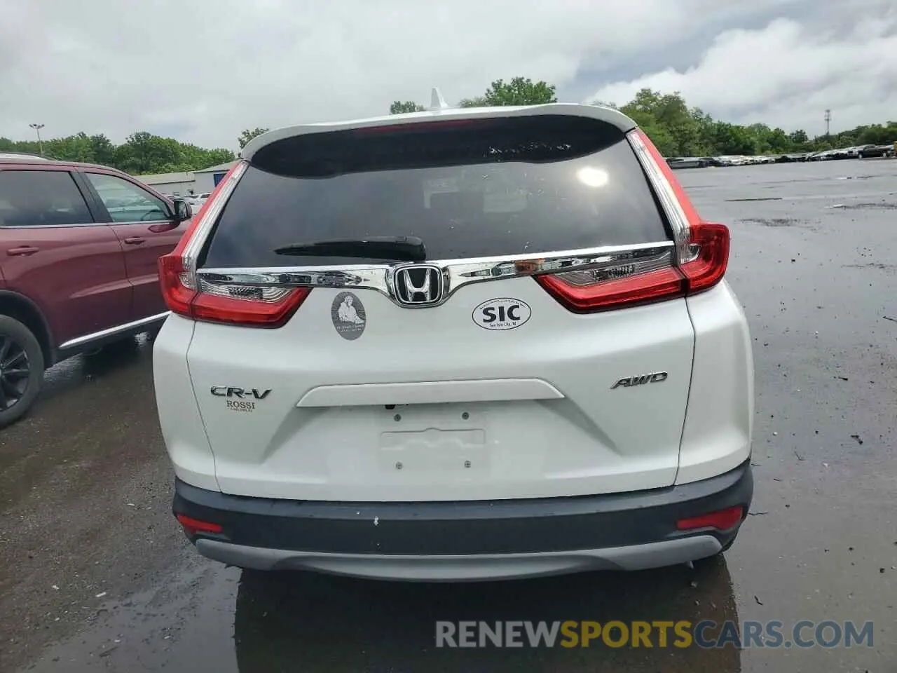 6 Photograph of a damaged car 7FARW2H56KE055188 HONDA CRV 2019