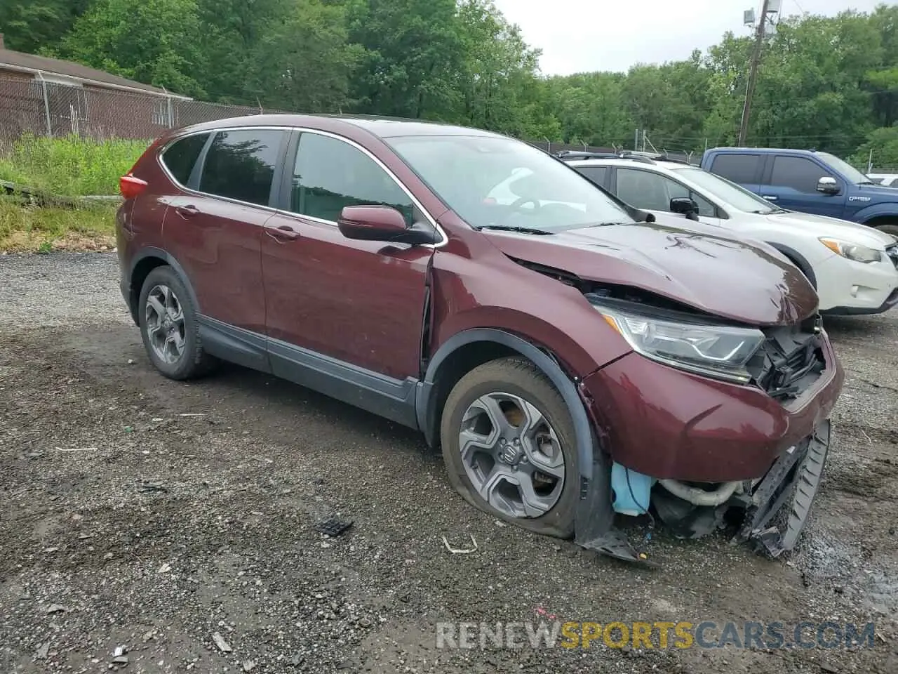 4 Photograph of a damaged car 7FARW2H57KE018599 HONDA CRV 2019