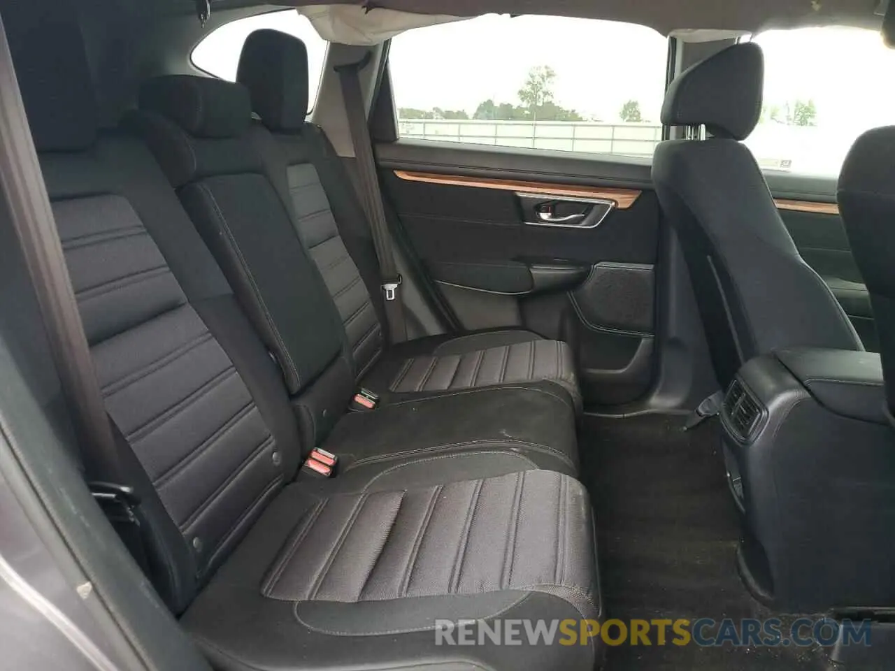 11 Photograph of a damaged car 7FARW2H57KE047617 HONDA CRV 2019
