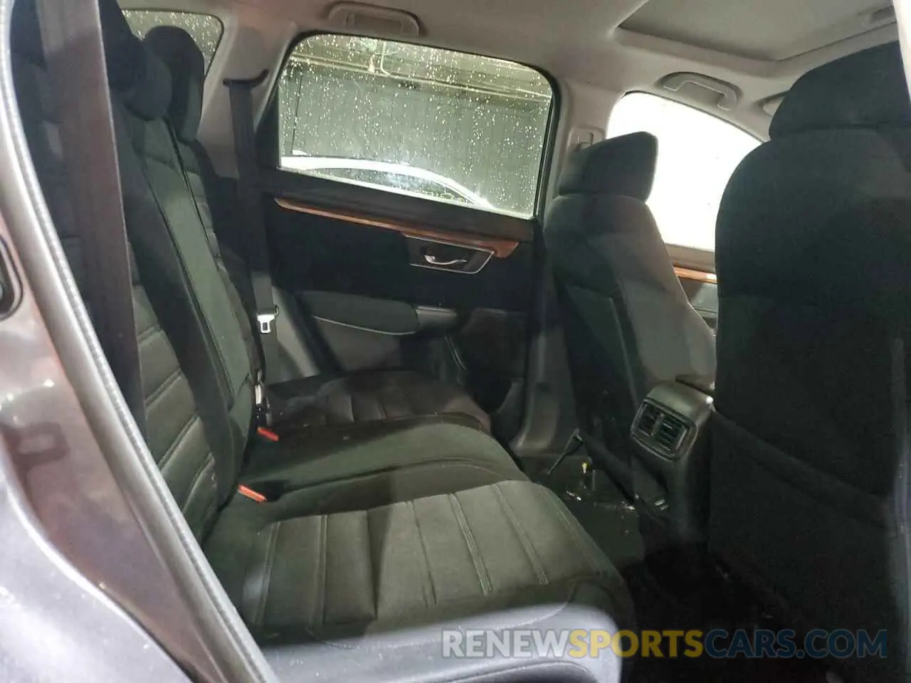 11 Photograph of a damaged car 7FARW2H58KE013377 HONDA CRV 2019