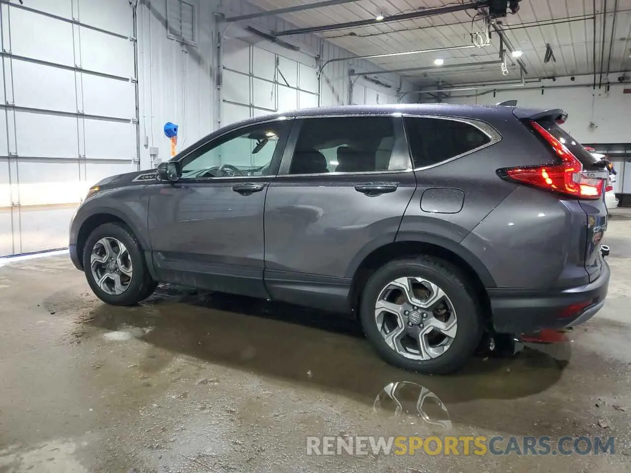 2 Photograph of a damaged car 7FARW2H58KE013377 HONDA CRV 2019