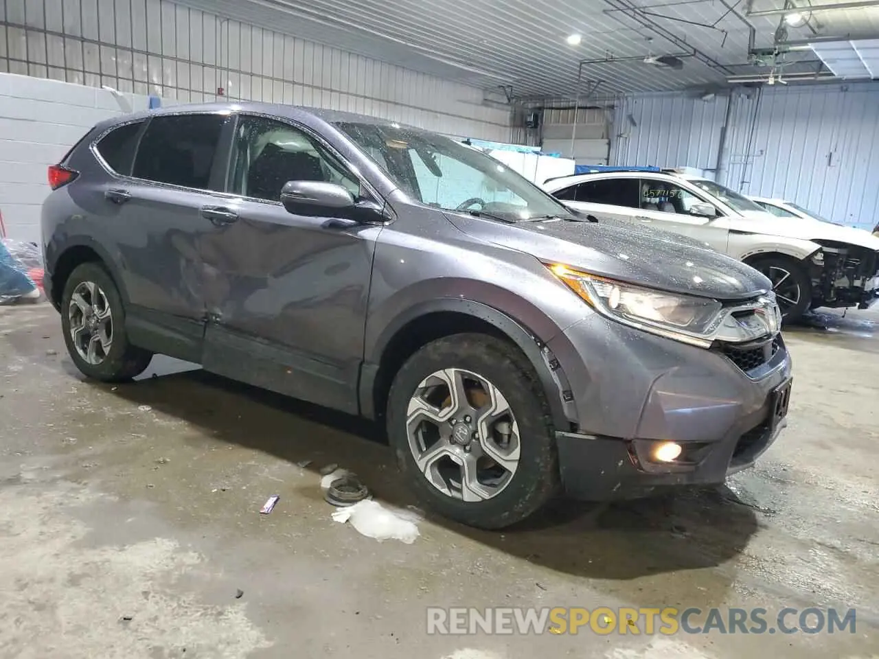 4 Photograph of a damaged car 7FARW2H58KE013377 HONDA CRV 2019