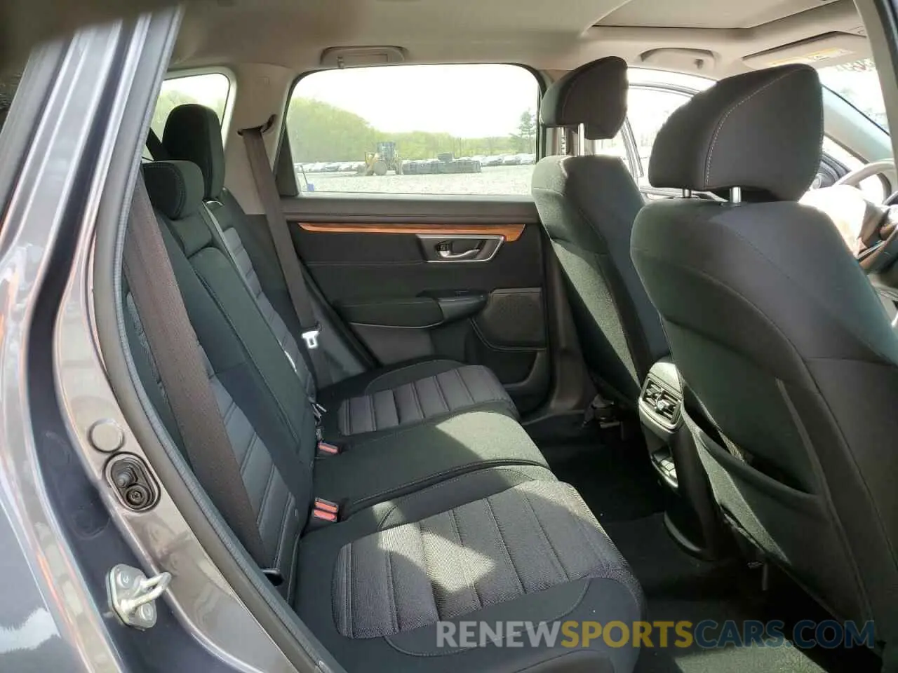 11 Photograph of a damaged car 7FARW2H58KE042717 HONDA CRV 2019