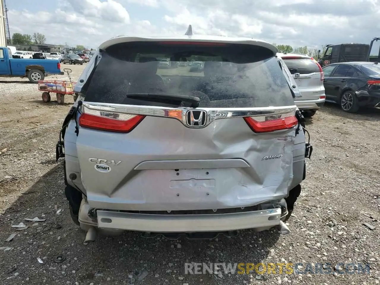 6 Photograph of a damaged car 7FARW2H59KE005658 HONDA CRV 2019