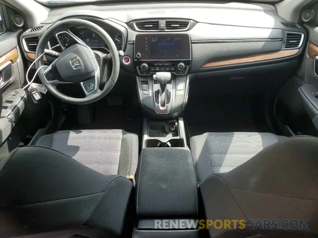 8 Photograph of a damaged car 7FARW2H59KE005658 HONDA CRV 2019