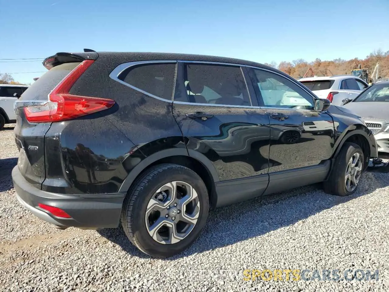 3 Photograph of a damaged car 7FARW2H59KE030575 HONDA CRV 2019