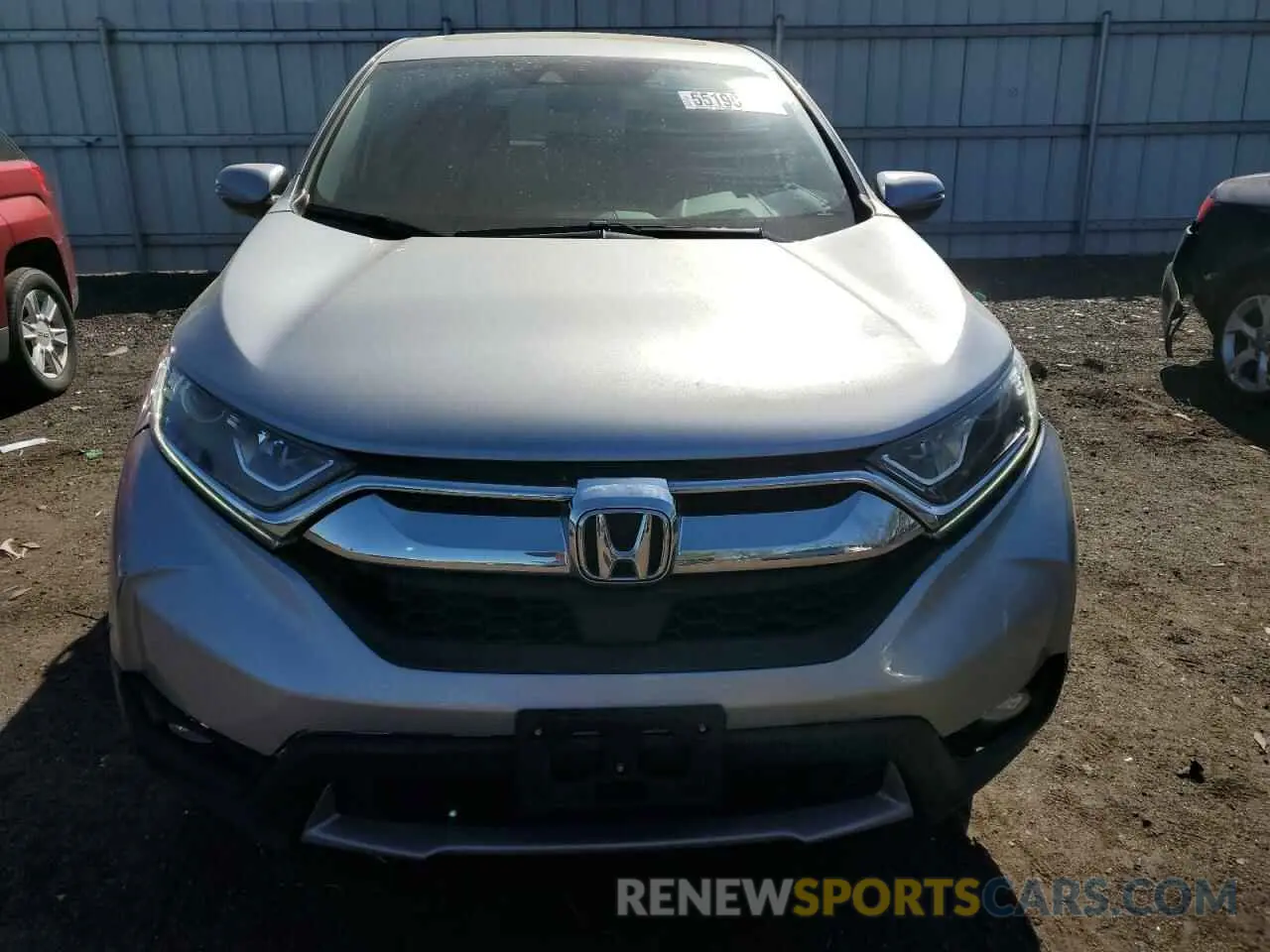 5 Photograph of a damaged car 7FARW2H59KE037008 HONDA CRV 2019