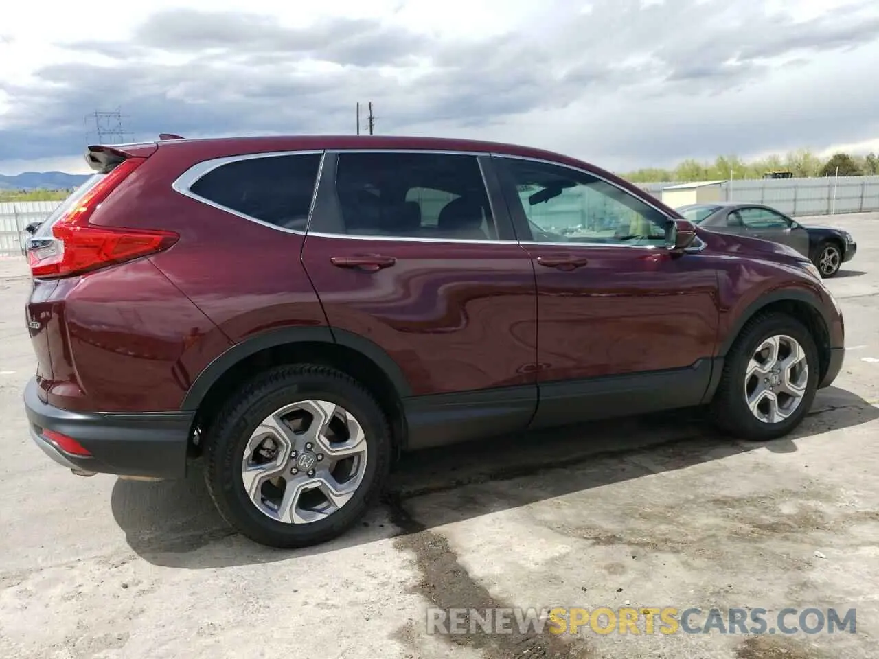 3 Photograph of a damaged car 7FARW2H5XKE046283 HONDA CRV 2019
