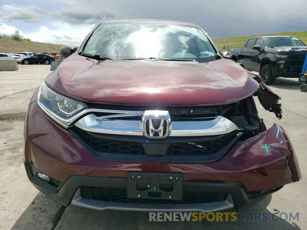 5 Photograph of a damaged car 7FARW2H5XKE046283 HONDA CRV 2019