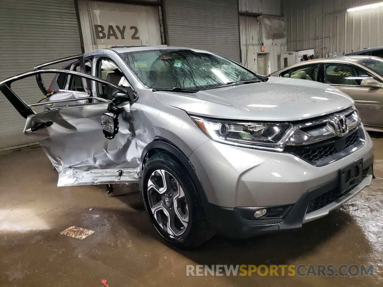 4 Photograph of a damaged car 7FARW2H81KE020360 HONDA CRV 2019