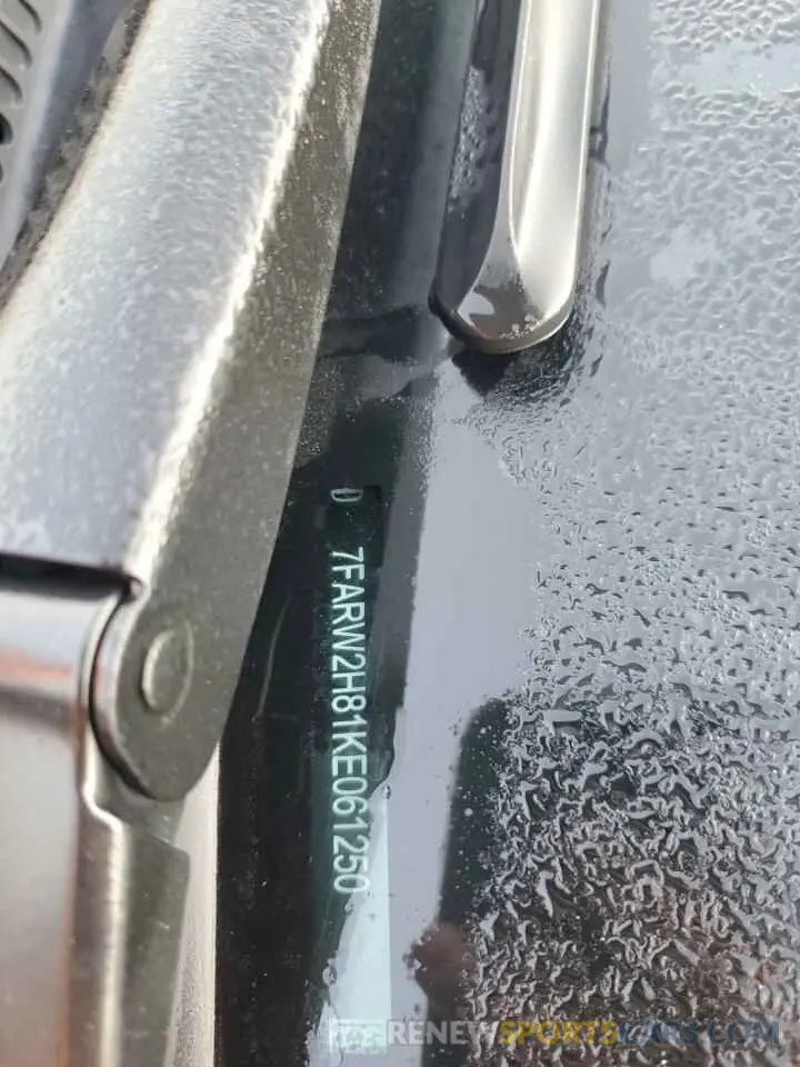 13 Photograph of a damaged car 7FARW2H81KE061250 HONDA CRV 2019