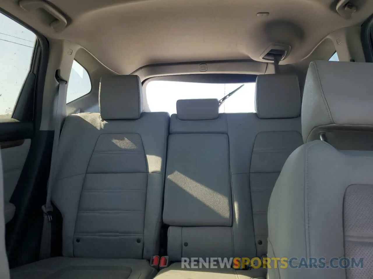 10 Photograph of a damaged car 7FARW2H83KE058978 HONDA CRV 2019