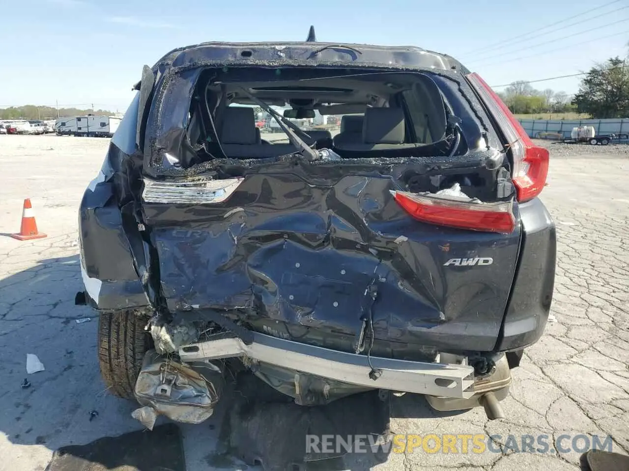 6 Photograph of a damaged car 7FARW2H83KE058978 HONDA CRV 2019