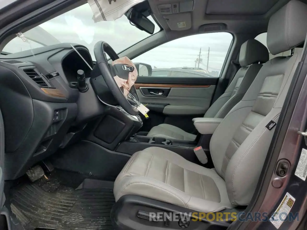 7 Photograph of a damaged car 7FARW2H86KE022069 HONDA CRV 2019
