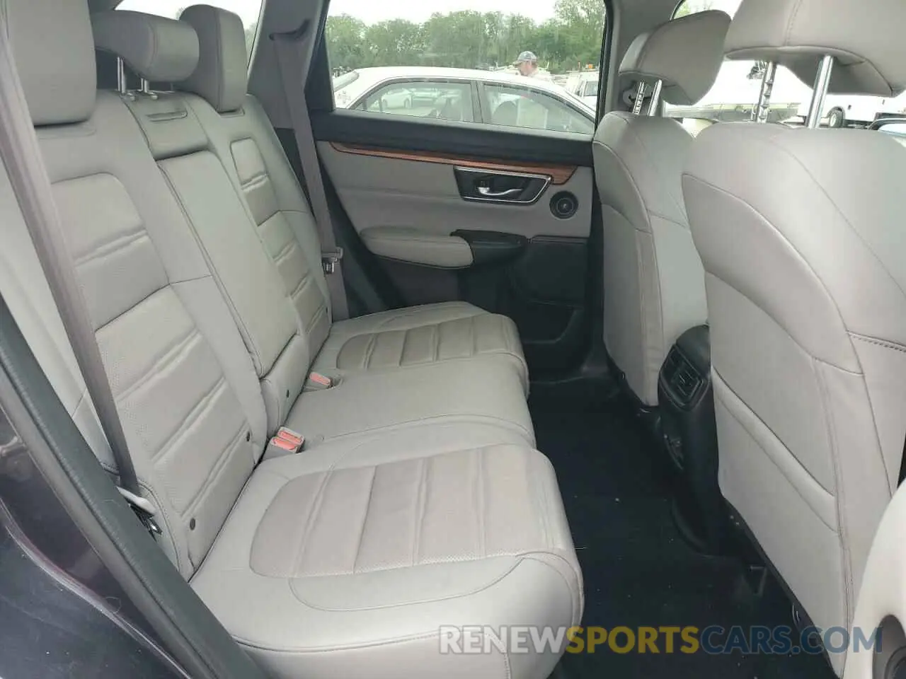 11 Photograph of a damaged car 7FARW2H86KE059915 HONDA CRV 2019
