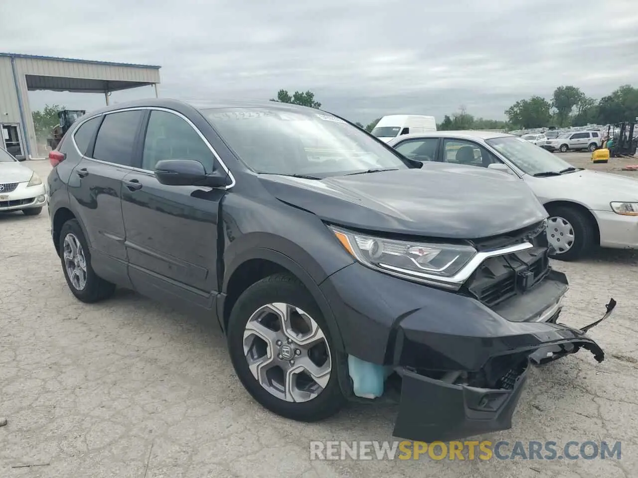 4 Photograph of a damaged car 7FARW2H86KE059915 HONDA CRV 2019