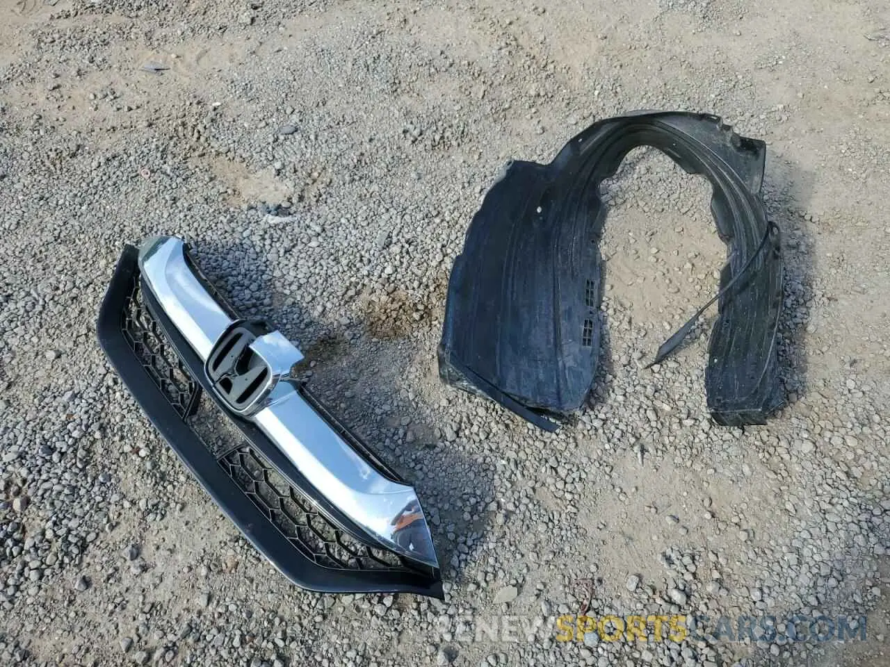 13 Photograph of a damaged car 7FARW2H87KE054139 HONDA CRV 2019