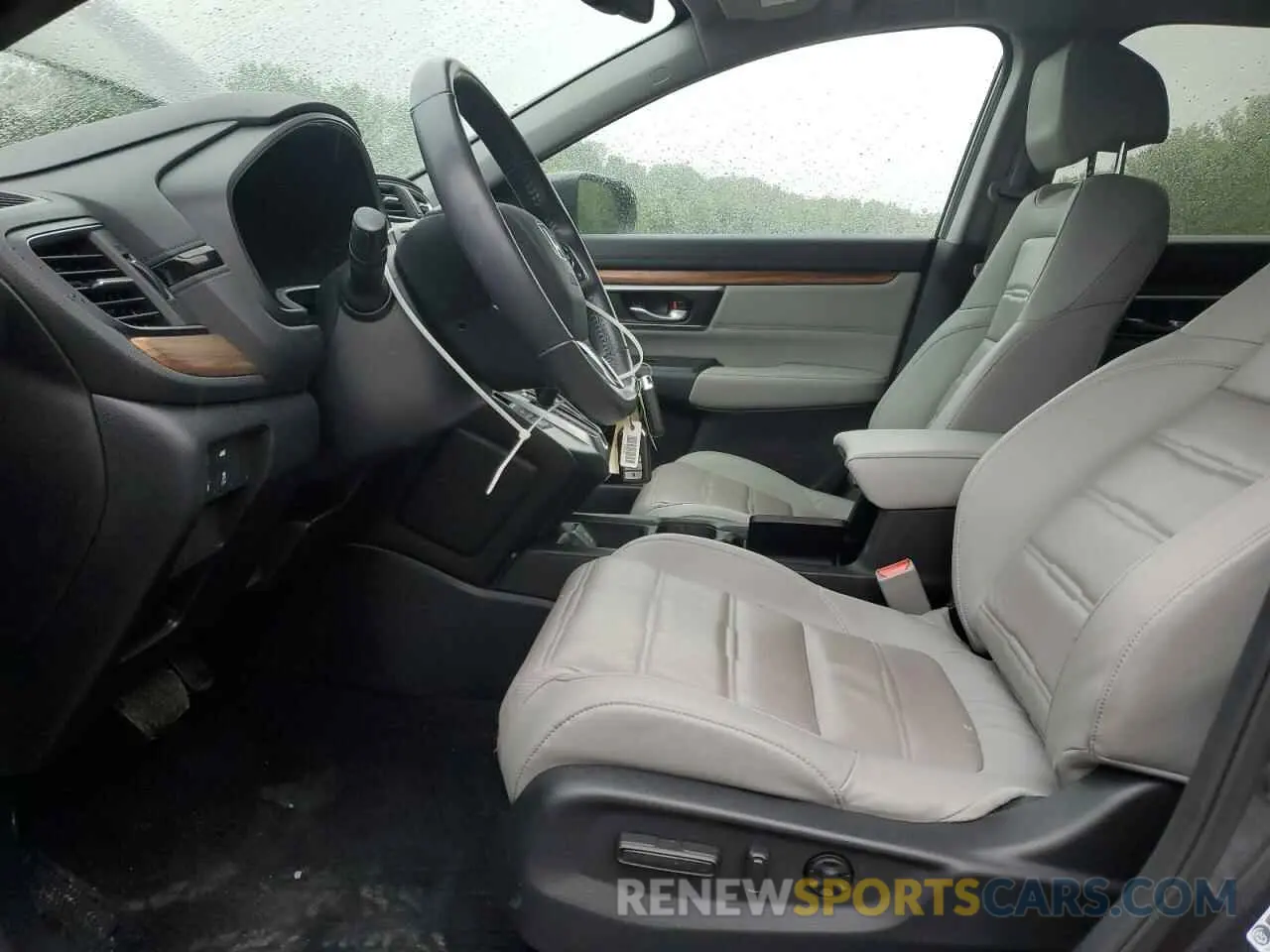 7 Photograph of a damaged car 7FARW2H88KE025927 HONDA CRV 2019