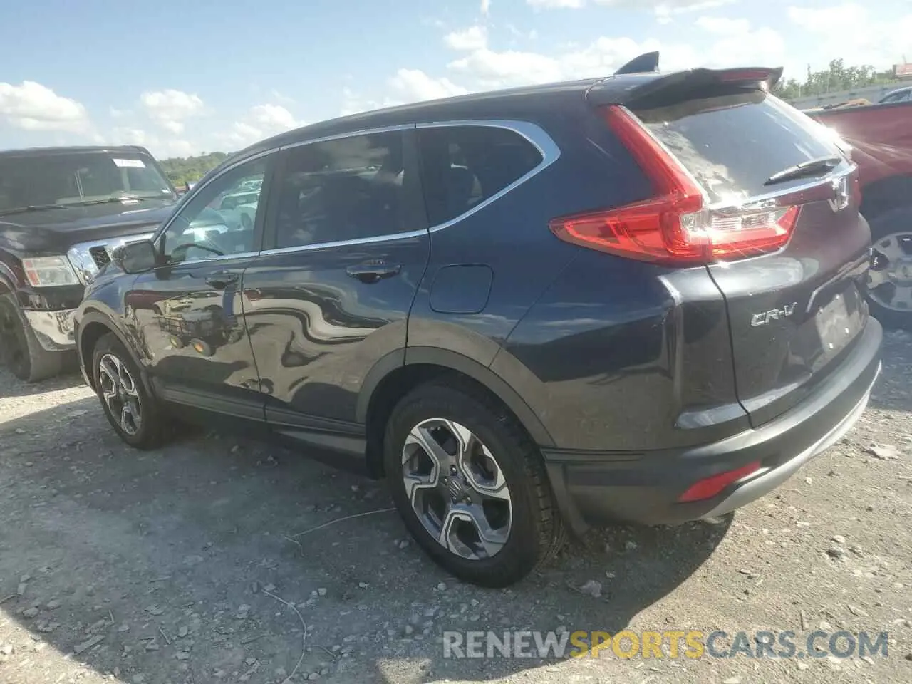2 Photograph of a damaged car 7FARW2H8XKE041854 HONDA CRV 2019