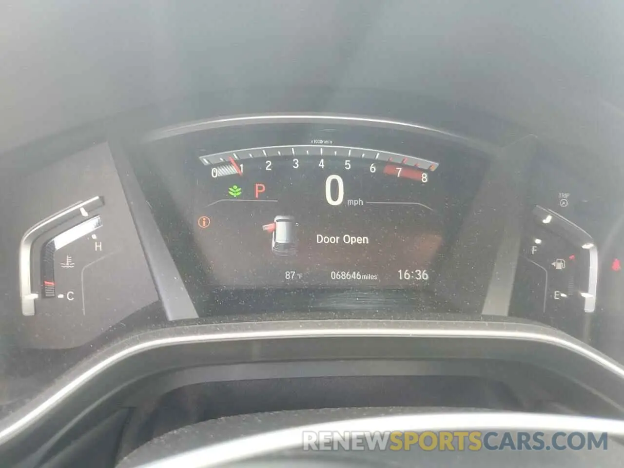 9 Photograph of a damaged car 7FARW2H8XKE041854 HONDA CRV 2019