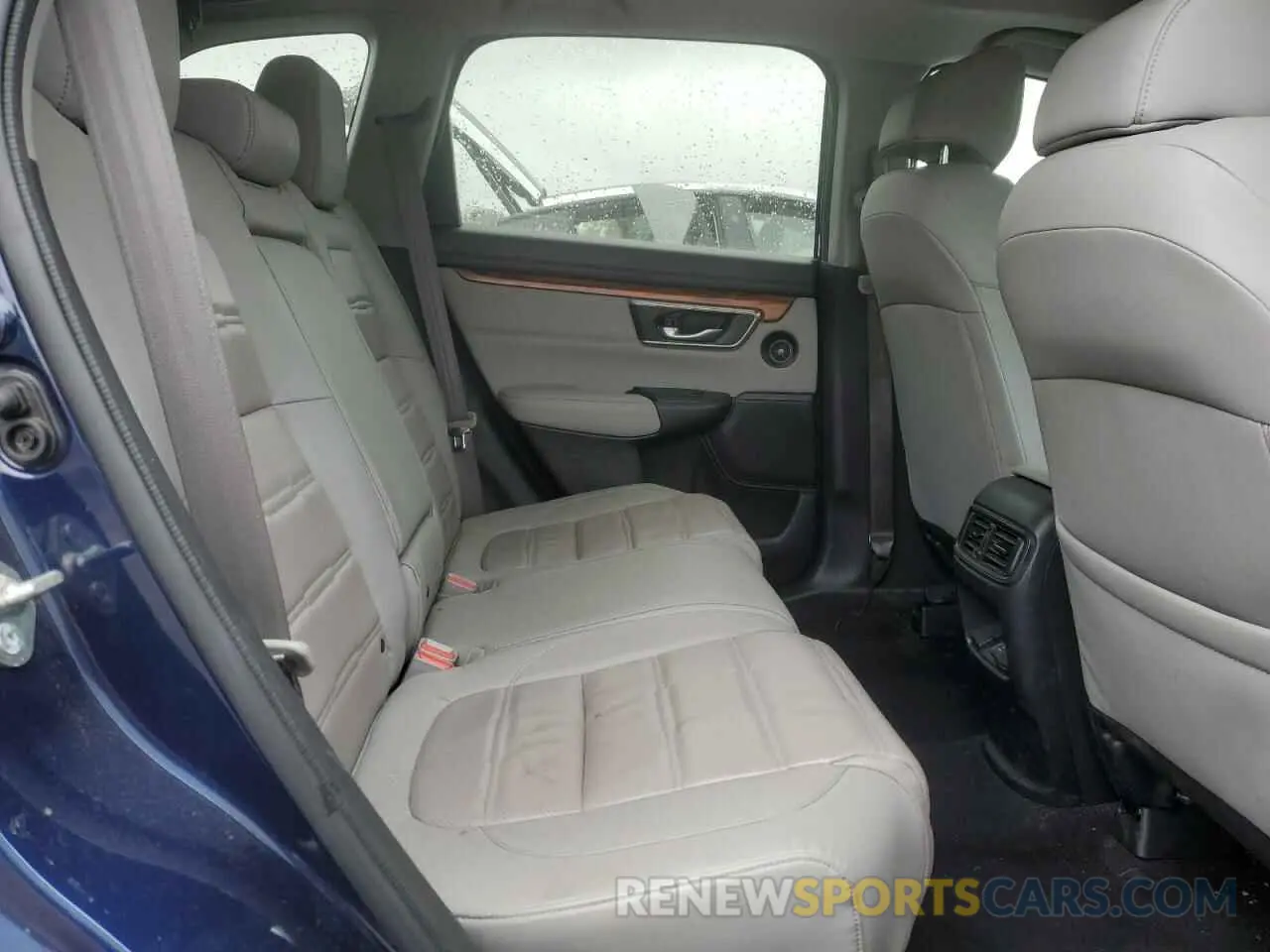 11 Photograph of a damaged car 7FARW2H8XKE043362 HONDA CRV 2019