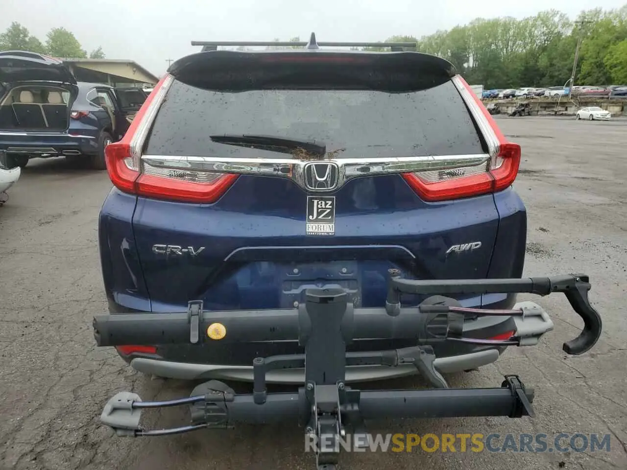 6 Photograph of a damaged car 7FARW2H8XKE043362 HONDA CRV 2019
