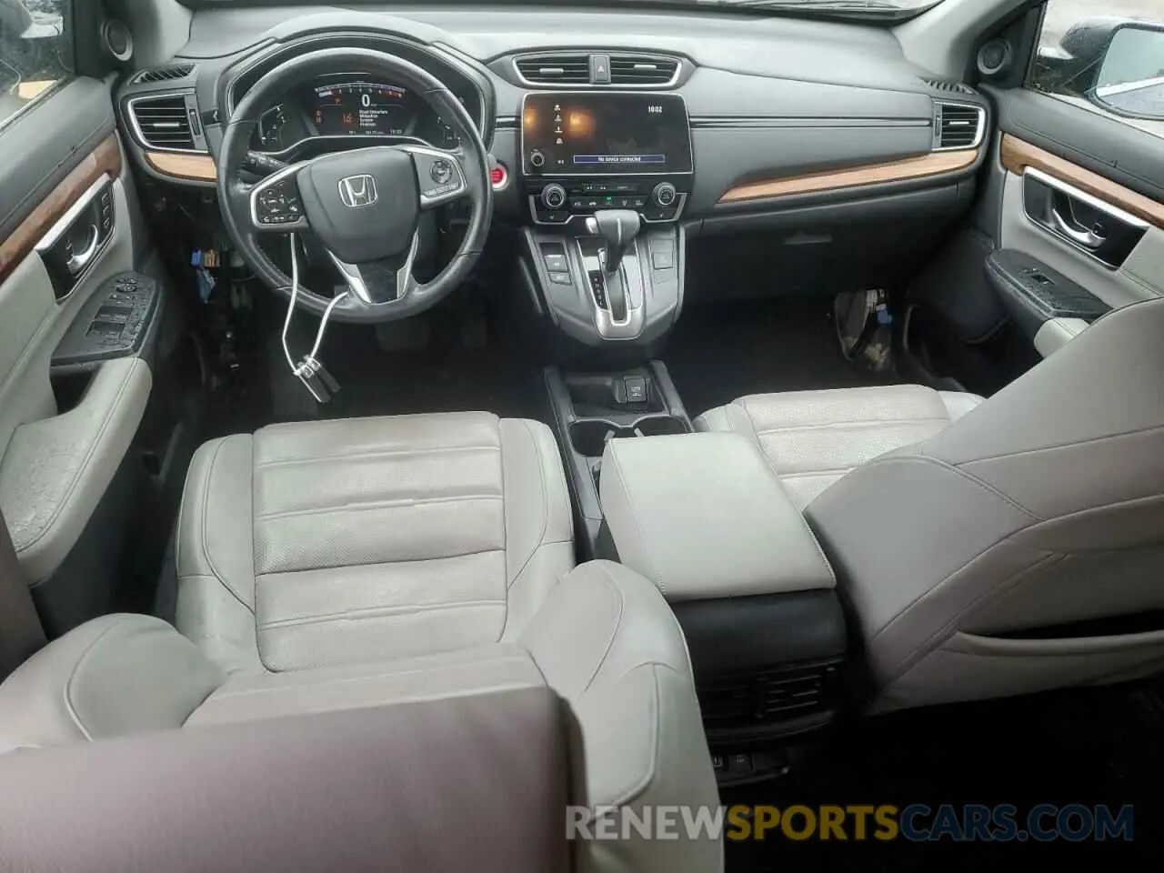 8 Photograph of a damaged car 7FARW2H8XKE043362 HONDA CRV 2019