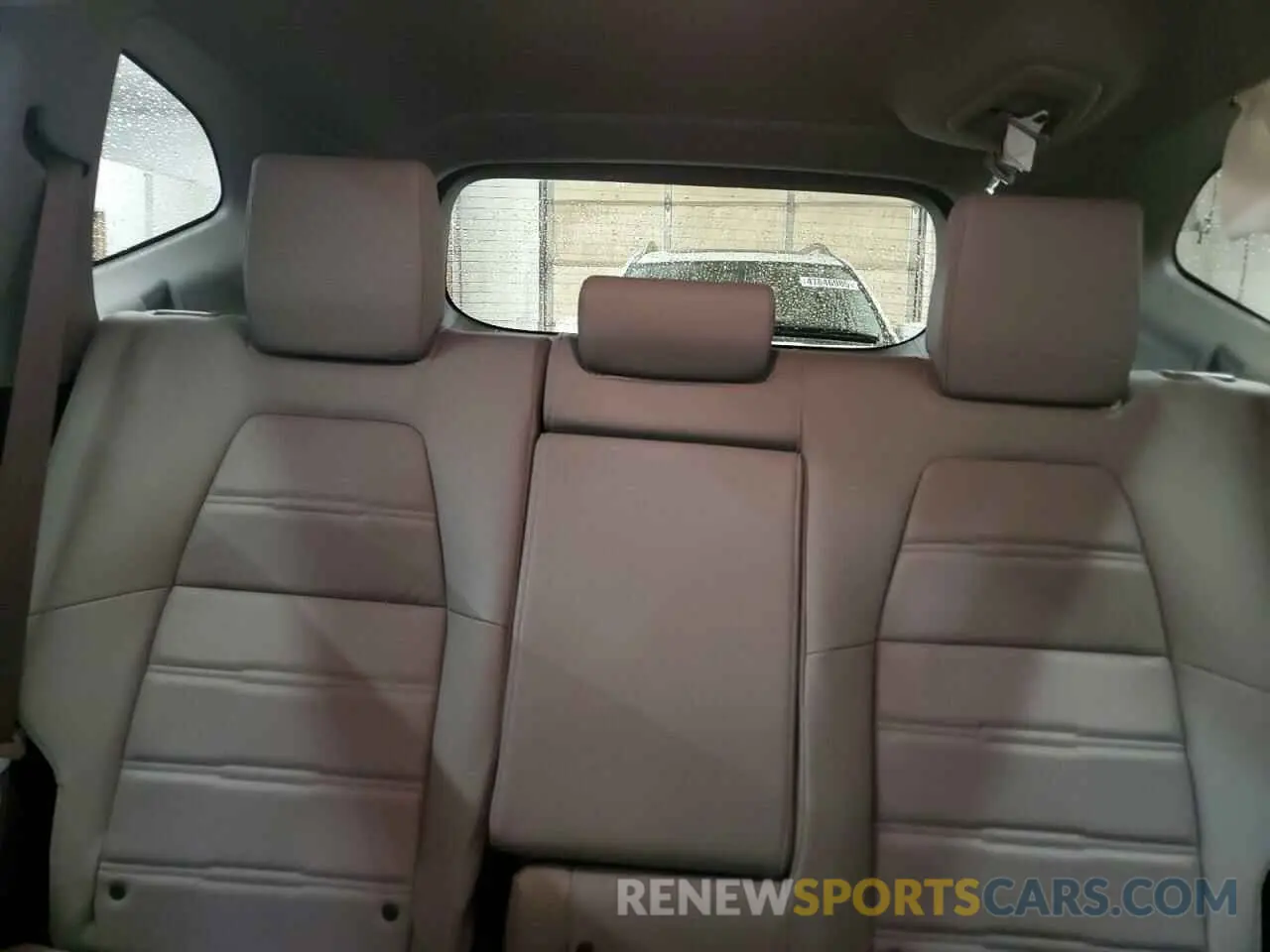 10 Photograph of a damaged car 7FARW2H91KE008184 HONDA CRV 2019