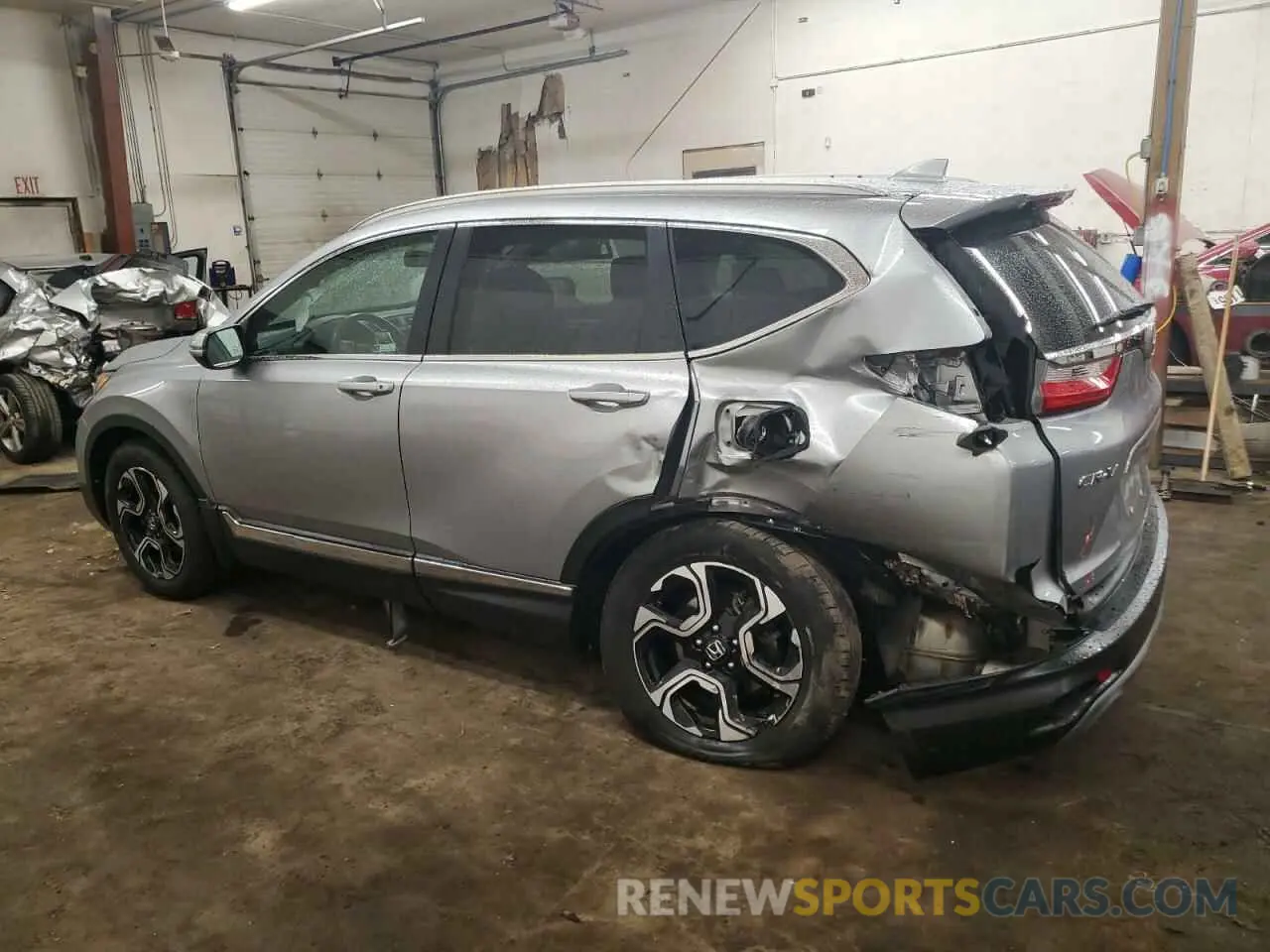 2 Photograph of a damaged car 7FARW2H91KE008184 HONDA CRV 2019