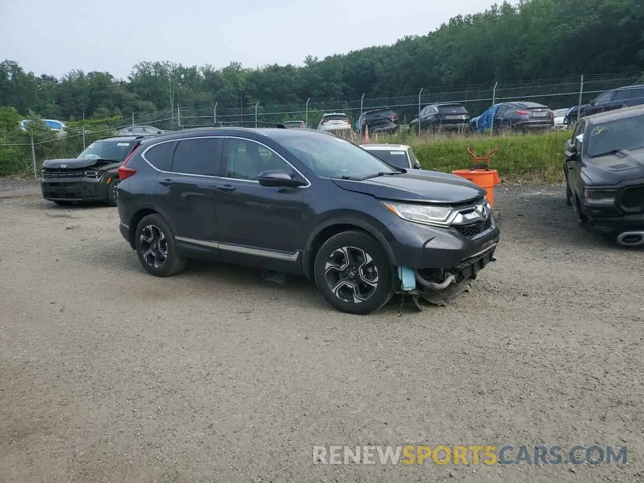 4 Photograph of a damaged car 7FARW2H93KE017209 HONDA CRV 2019