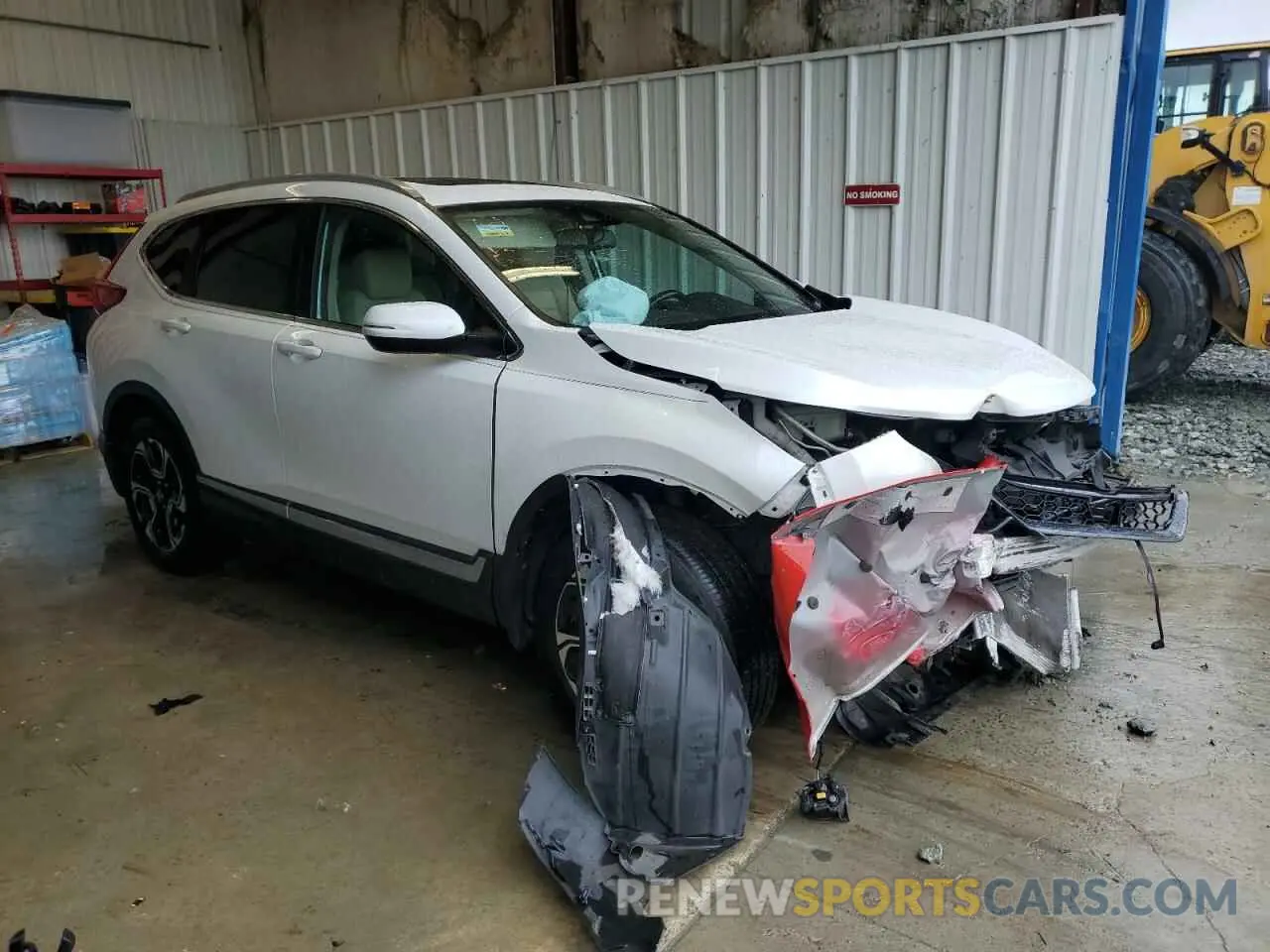 4 Photograph of a damaged car 7FARW2H94KE009376 HONDA CRV 2019