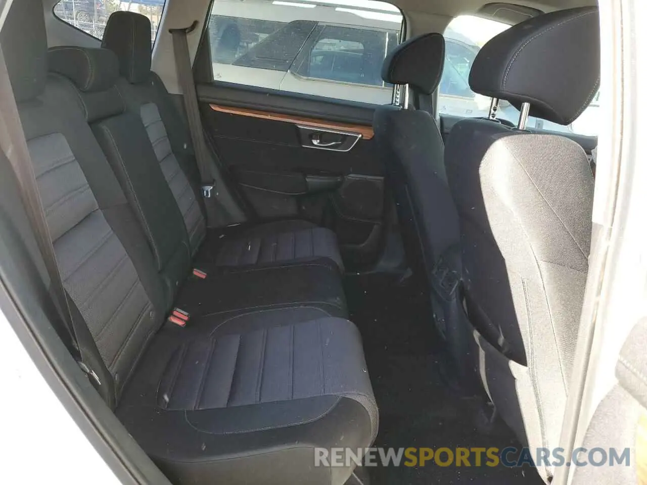 11 Photograph of a damaged car JHLRW2H57KX009938 HONDA CRV 2019