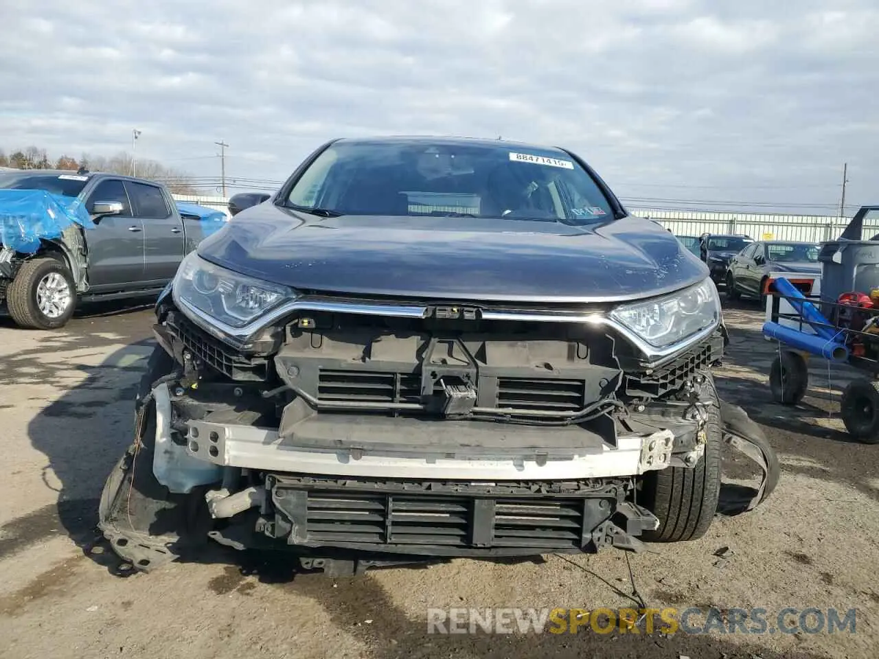 5 Photograph of a damaged car JHLRW2H58KX010838 HONDA CRV 2019