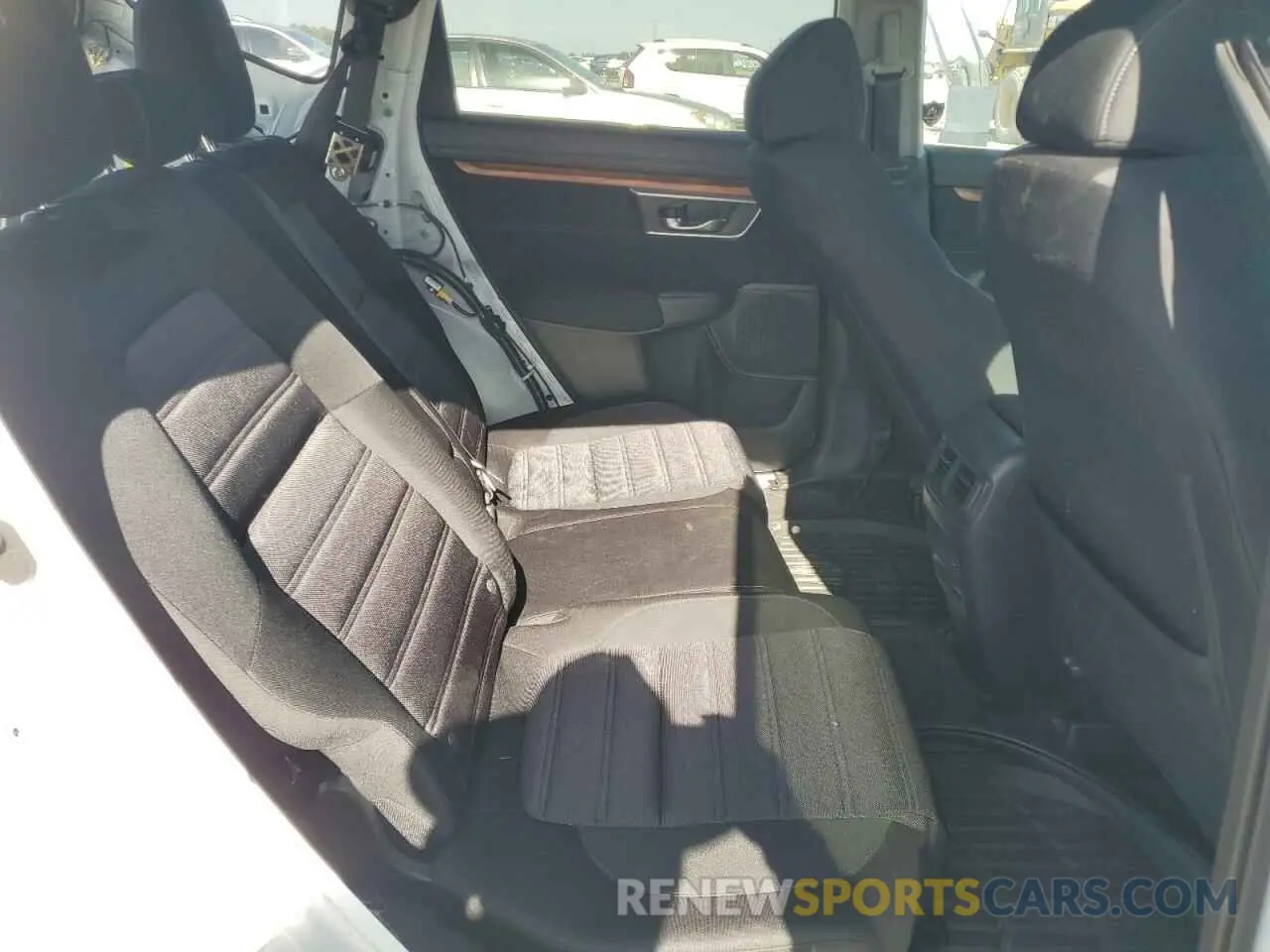 11 Photograph of a damaged car JHLRW2H5XKX023011 HONDA CRV 2019