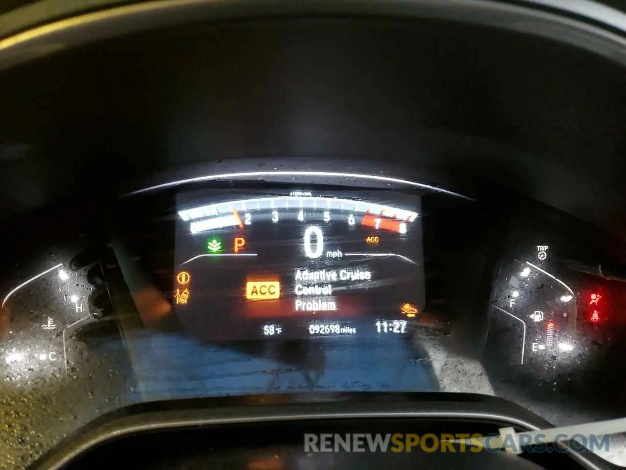 9 Photograph of a damaged car JHLRW2H81KX018189 HONDA CRV 2019